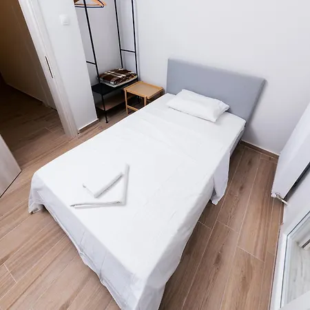 Spacious Executive W Balcony, Workspace, Washer Апартаменты Салоники